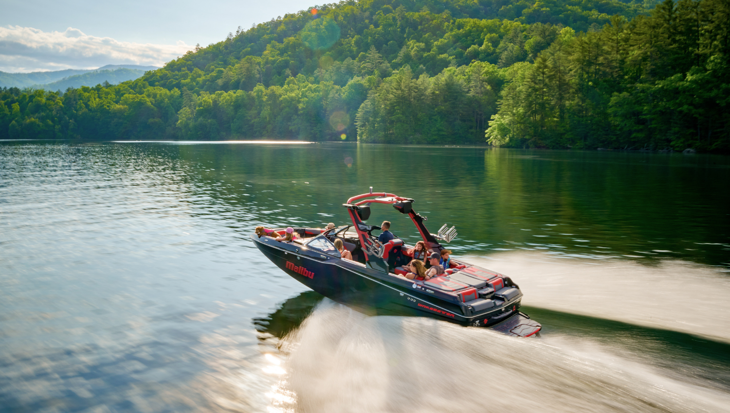 23 MXZ Wakesetter banner image 17